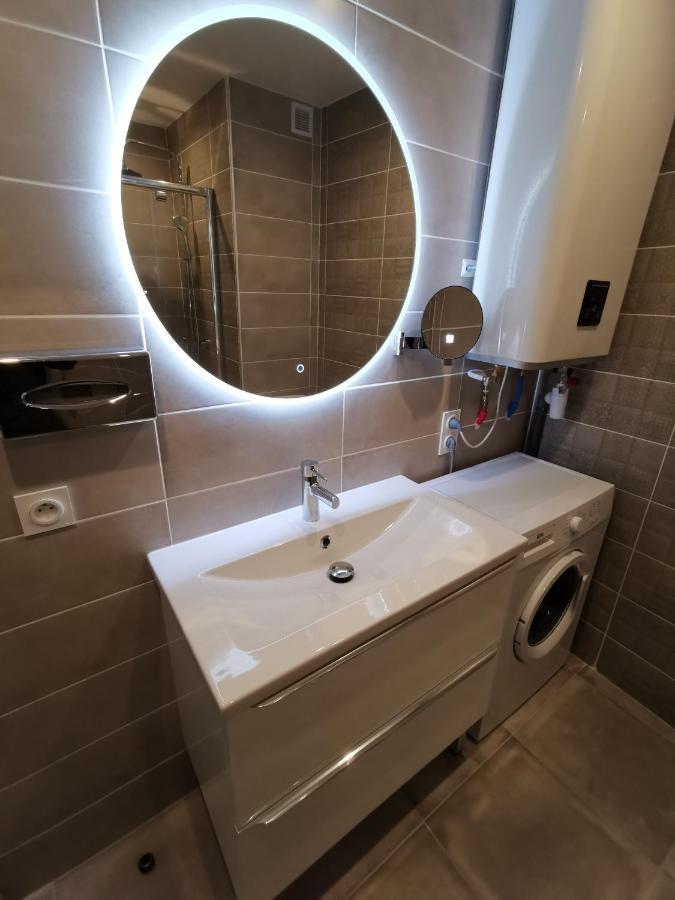 Appartement 1 Chambre + Parking A Deux Pas Des Plages Сет Екстер'єр фото