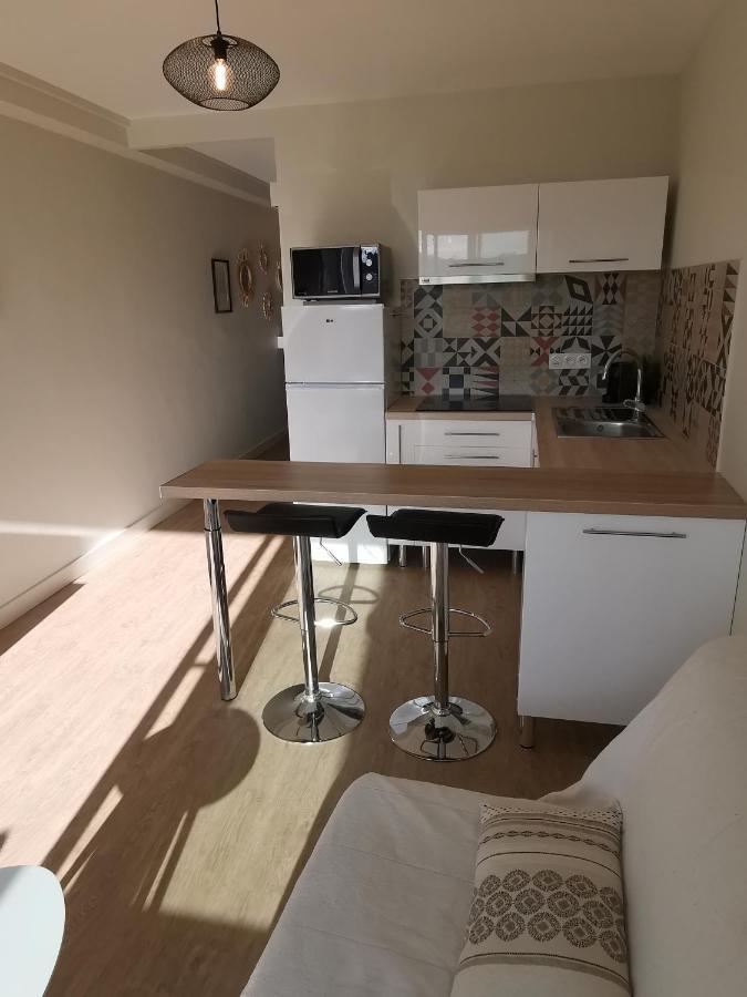 Appartement 1 Chambre + Parking A Deux Pas Des Plages Сет Екстер'єр фото